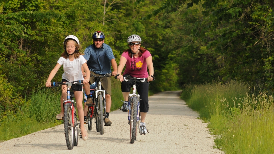 Family cycling on Georgian Trail